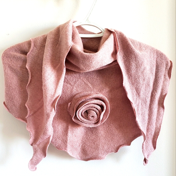 Scarf Dusty Rose Scallop Edges Gathered Centre Rose Boho Gypsy Soft Flowy Unique - Picture 3 of 6